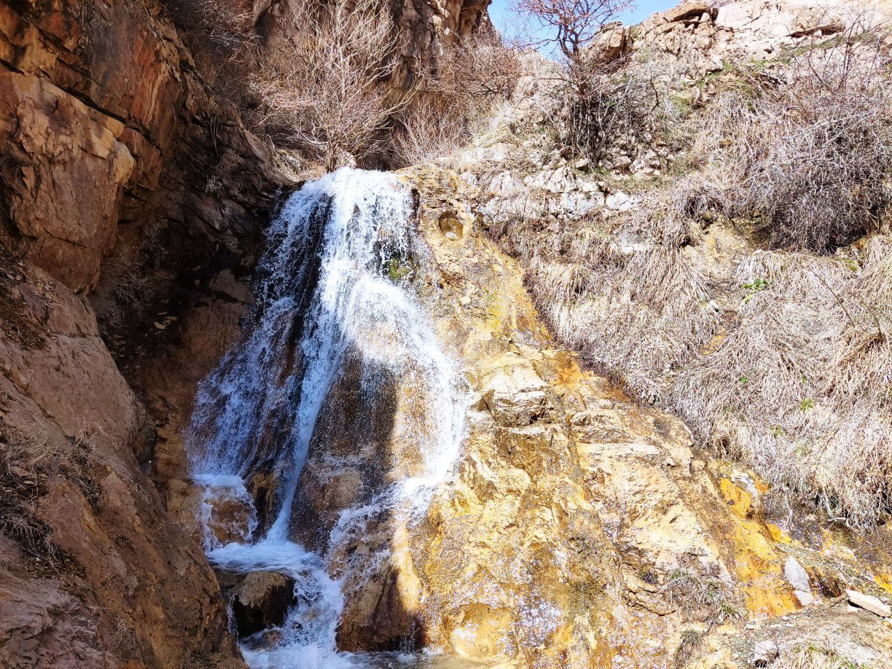 Valian Kurdan waterfall