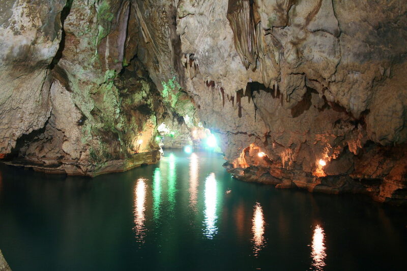 Seholan cave