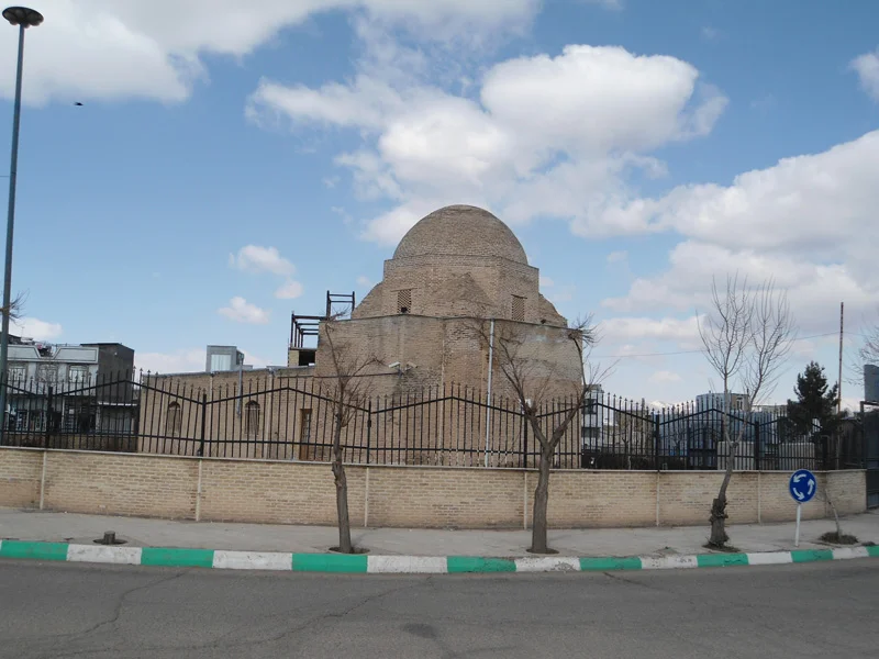 Tomb of Pir Ahmed Zahrnoosh