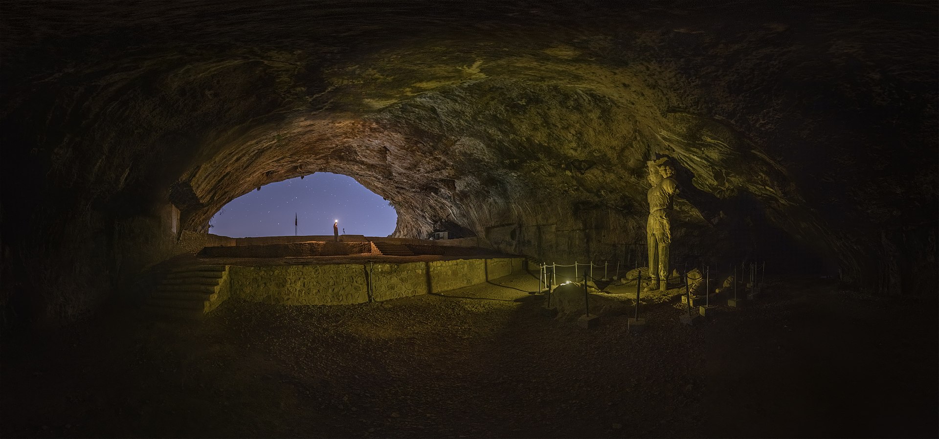 Shapur Cave