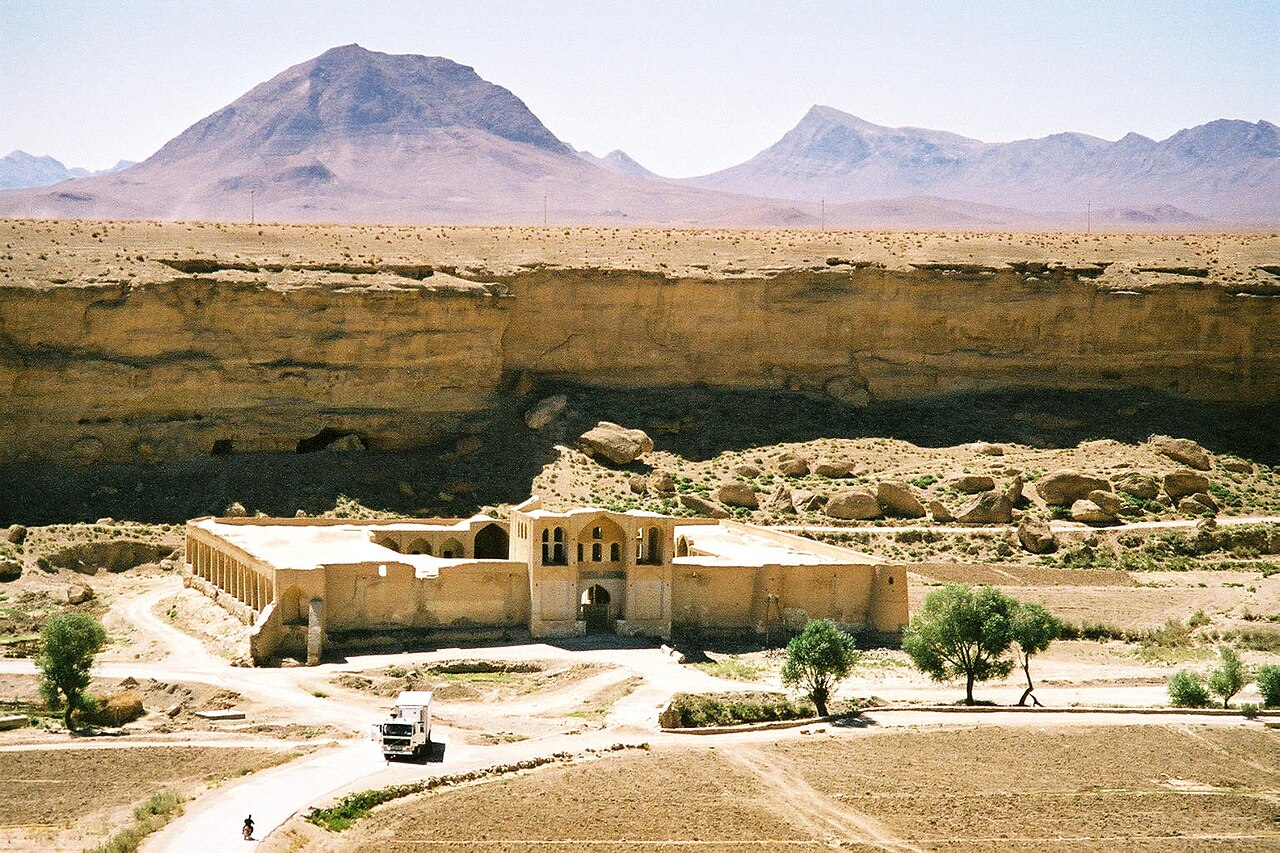 Caravanserai Izadkhas