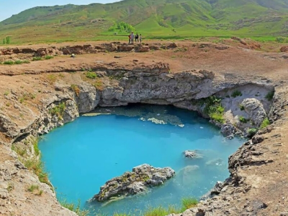 The Qinarcheh Hot Spring