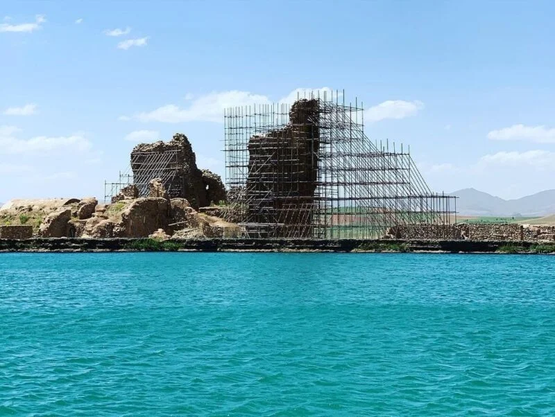 dr.amir_ilbegi_20210606_p_2590295987501541968_4_2590295983793696550 The Takht-e Soleyman
