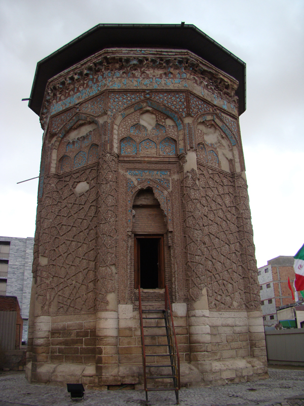 The Gonbad Kabud of Ghafariyeh The Gonbad Kabud of Ghafariyeh