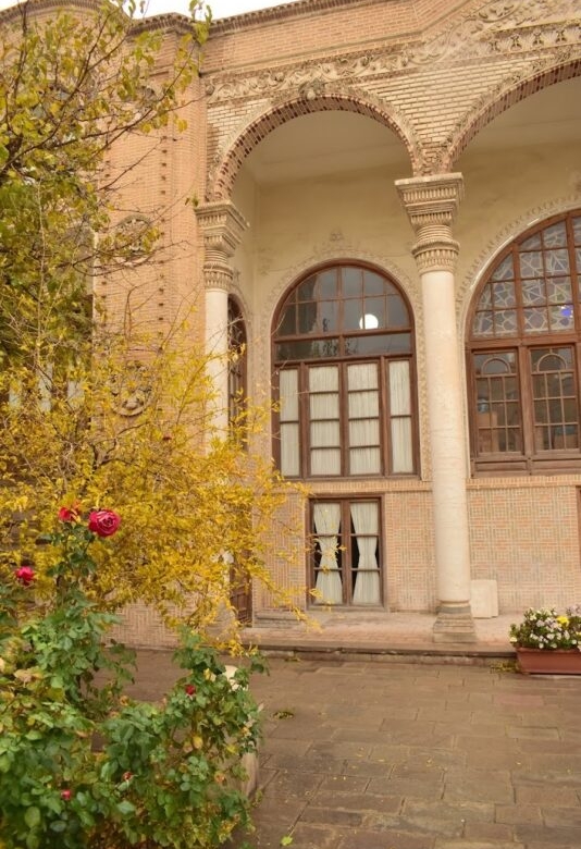 The Sarraflar House (Tabriz Pottery Museum)