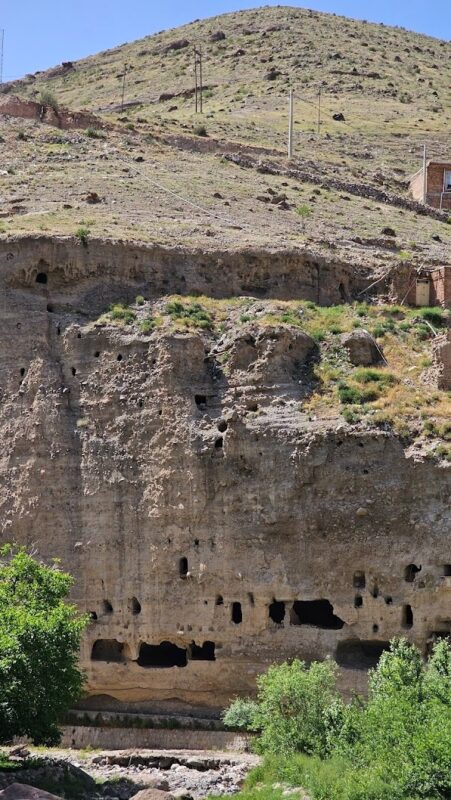 The Jerāʿil Rock House The Jerāʿil Rock House