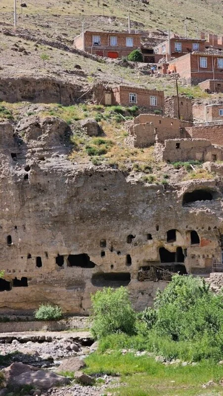 The Jerāʿil Rock House The Jerāʿil Rock House
