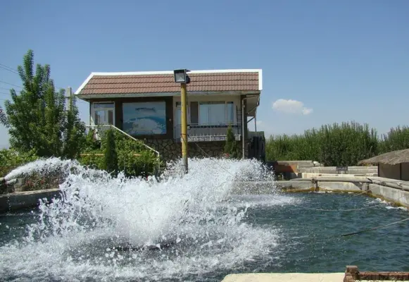 eghamatgah maroofpoor 1598618744 2385709399409665653 2962440734